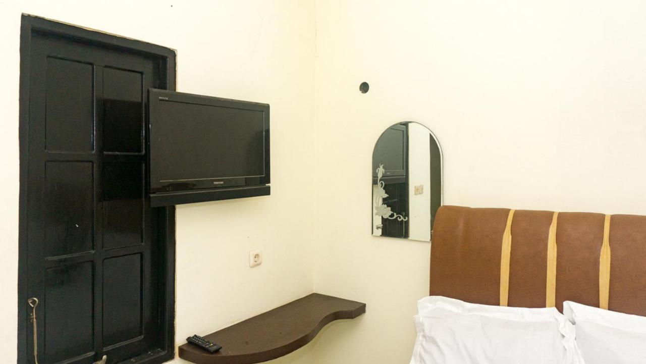 Reddoorz Near Sentani Airport Jayapura Hotel Exterior foto